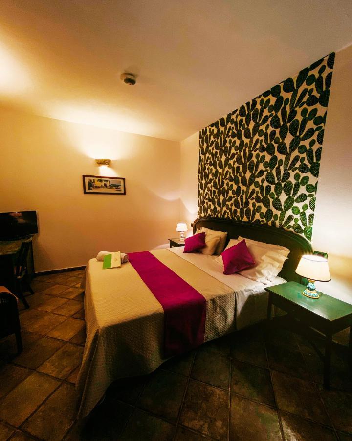 Valle Di Mare Country Resort Fontane Bianche Buitenkant foto
