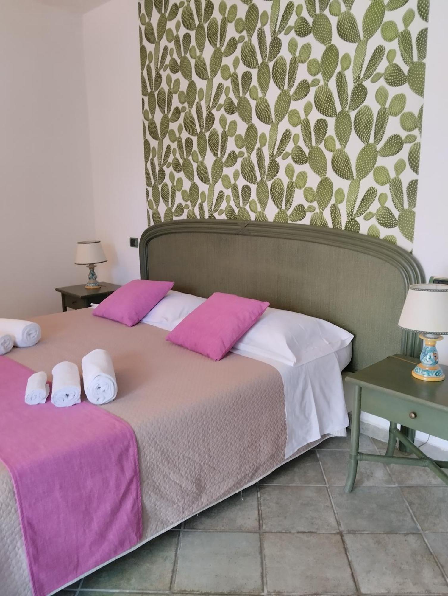 Valle Di Mare Country Resort Fontane Bianche Buitenkant foto